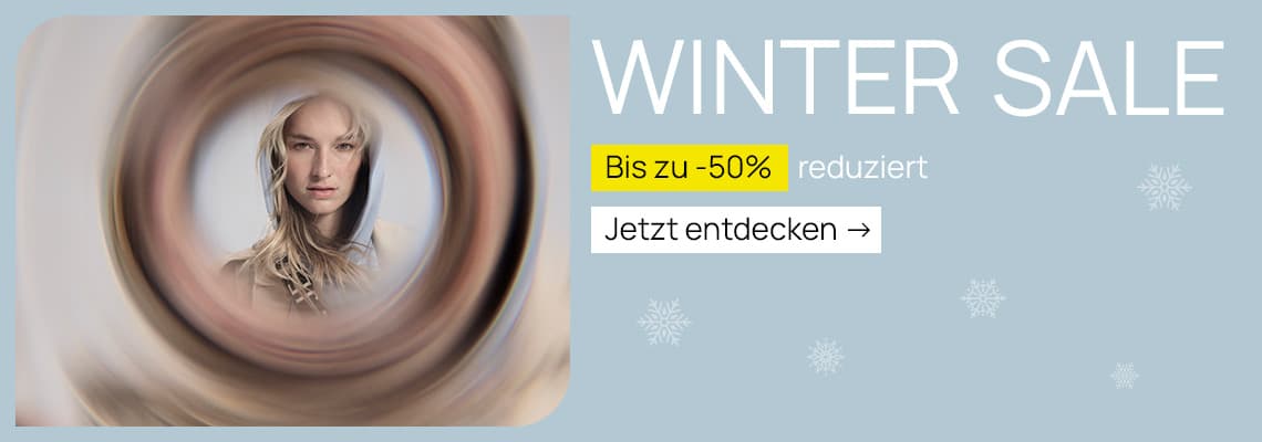 Winter Sale Bis zu -50% reduziert. Jetzt entdecken → Verschwommenes Bild einer Person mit langen Haaren.