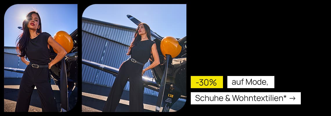 -30 % auf Mode, Schuhe & Wohnaccessoires* – Frau in schwarzem Outfit posiert vor einem Flugzeug