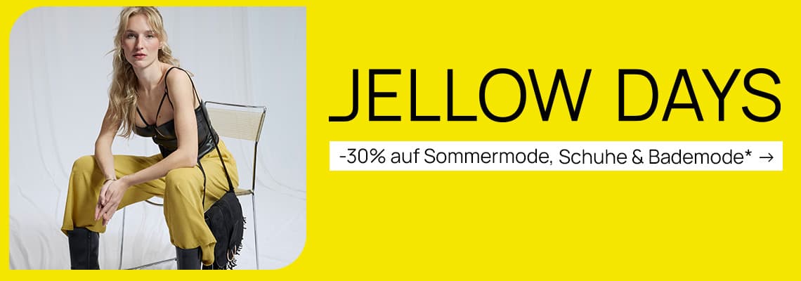 JELLOW DAYS – 30 % auf Sommermode, Schuhe und Bademode – Frau in schwarzem Top und gelber Hose sitzt auf Stuhl