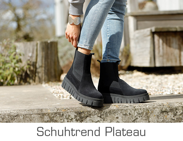 Schuhe mit Plateau-Absatz auf jelmoli-shop.ch